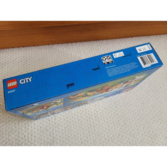 NISB LEGO CITY 60327 HORSE TRANSPORTER Equestrian town suv truck trailer RETIRED - Picture 6 of 8